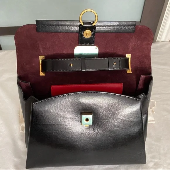 NWT Valentino Vlogo V Chain Top Handle Leather Handbag in Black - Picture 6 of 10